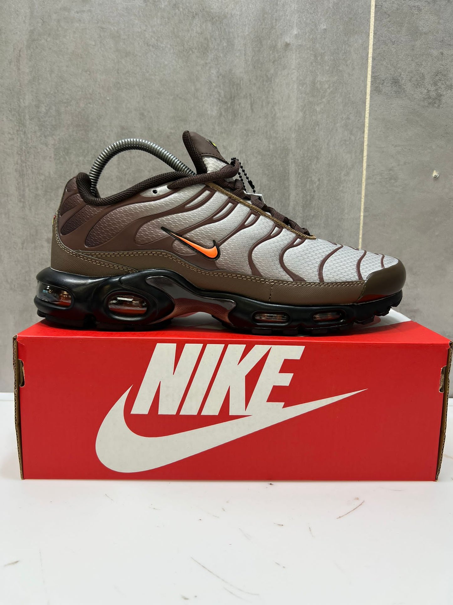 Nike Air Max Plus TN Brown & Beige Running Shoes