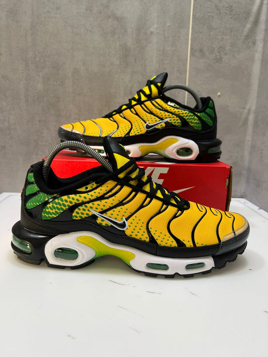 Nike Air Max Plus TNs Sneakers | Yellow Green